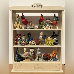 Jim Shore Cream Display Shelf with Animals (Shelf and 19 Figures as set)